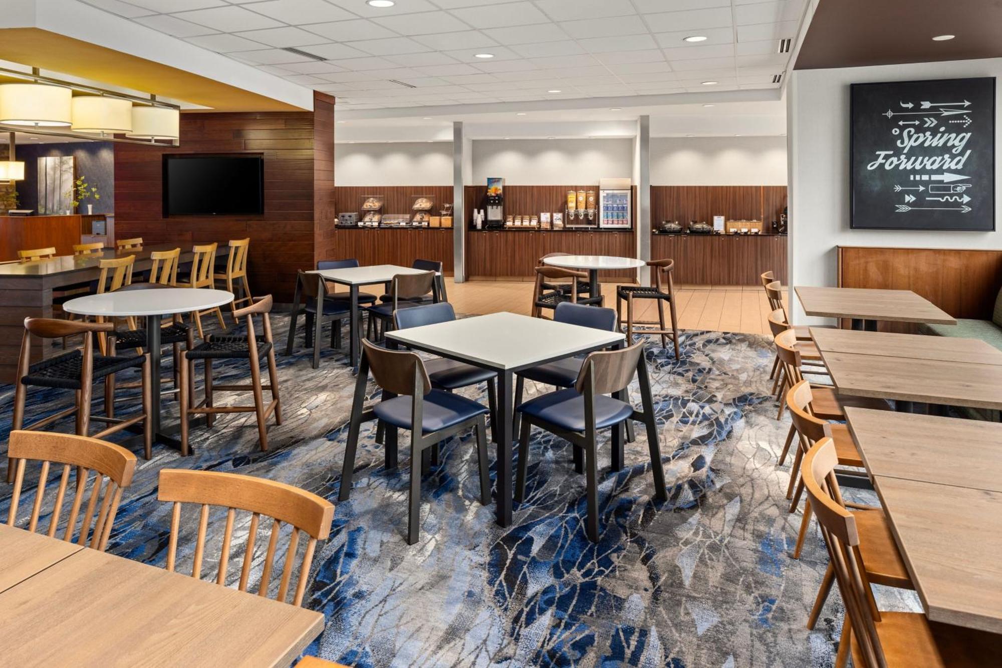 Fairfield Inn & Suites By Marriott Waterloo Cedar Falls Ngoại thất bức ảnh