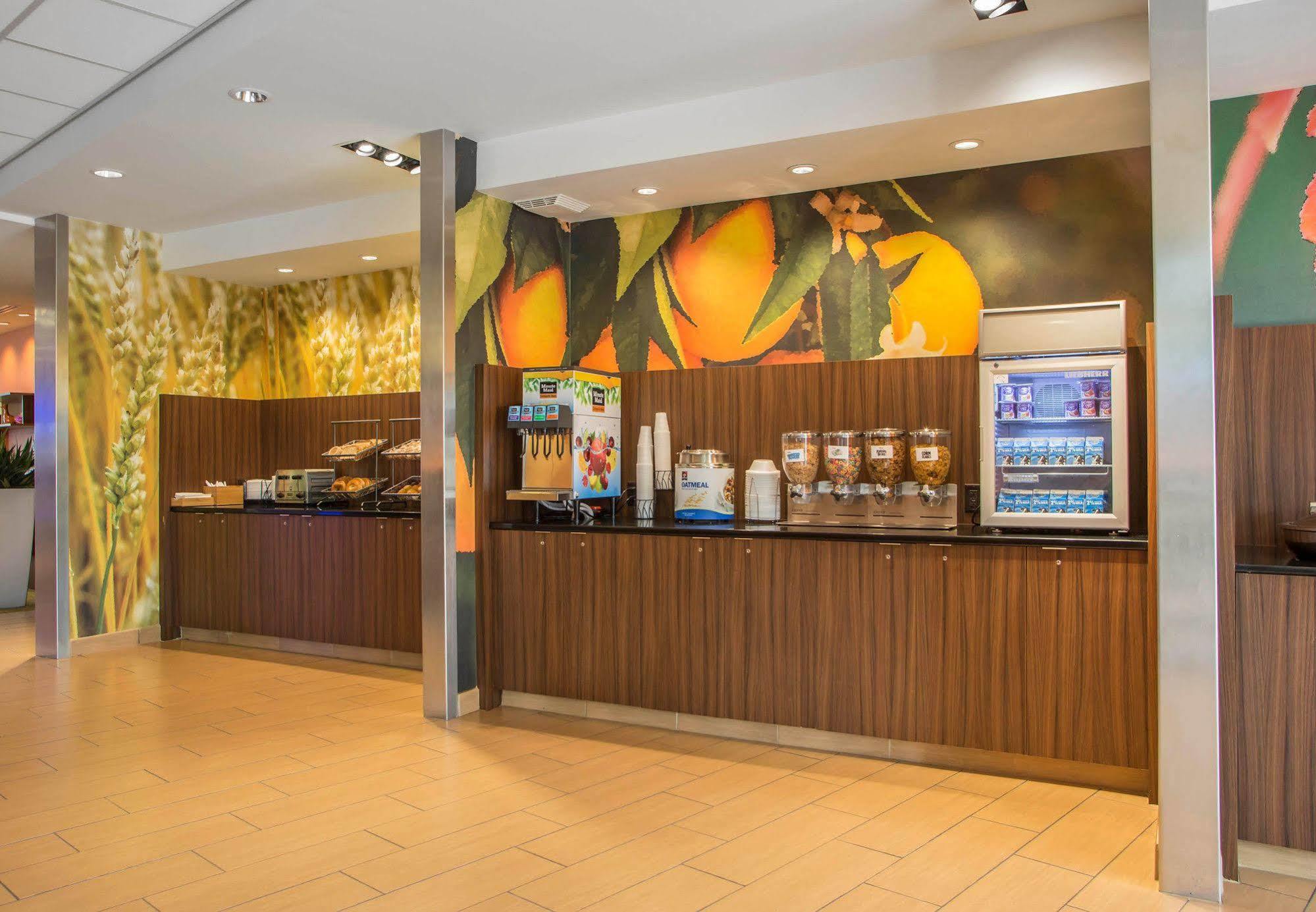 Fairfield Inn & Suites By Marriott Waterloo Cedar Falls Ngoại thất bức ảnh